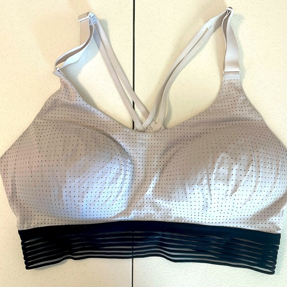 Victoria's Secret Sport White/Black Padded No Size Tags 28C